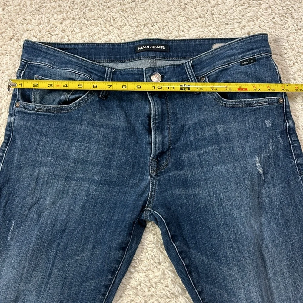 MAVI 36x34 Jake straight leg jeans with distressing and right leg small hole
